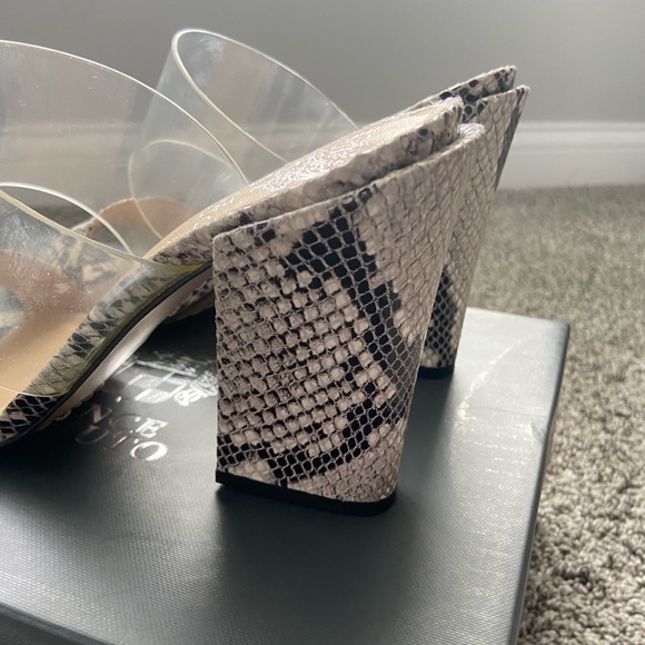 Vince Camuto Felima Sandals - Picture 9 of 13